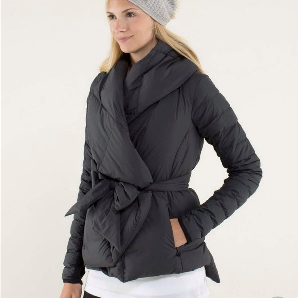 Lululemon Enfold Down Wrap Jacket in BLK